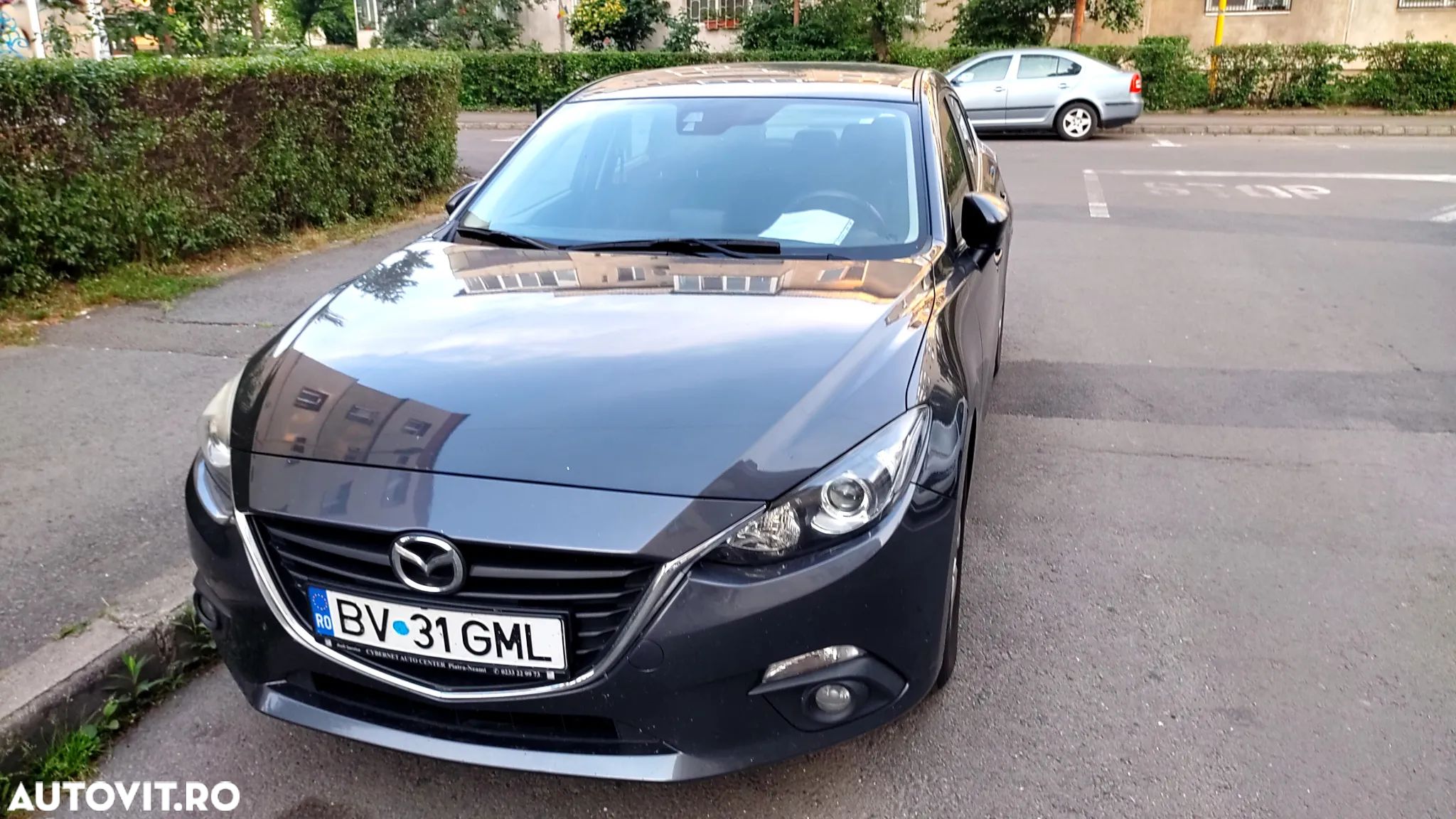 Mazda 3 - 1