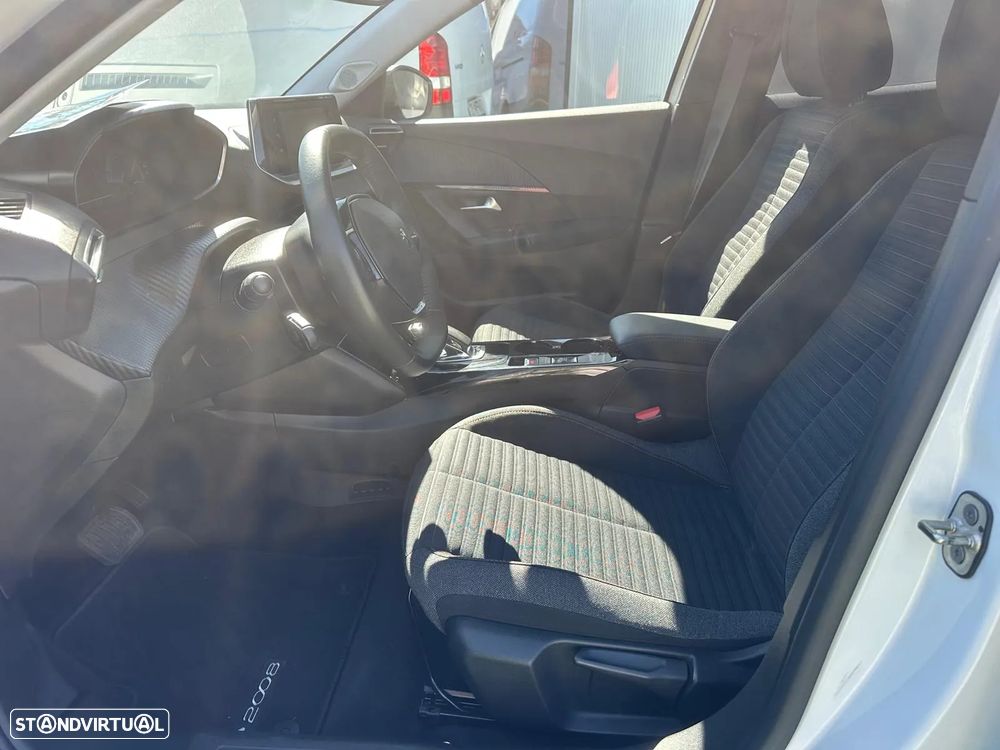 Peugeot e-2008 50 kWh Style - 15
