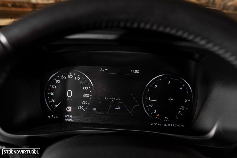 Volvo XC 40 2.0 D3 Momentum Core - 13