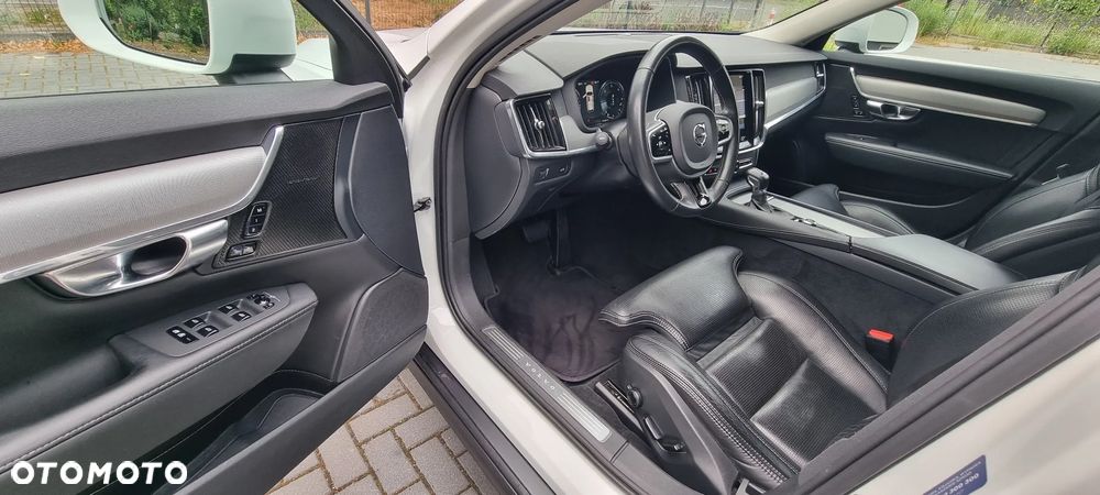 Volvo V90 Cross Country B5 D AWD Ultimate - 20