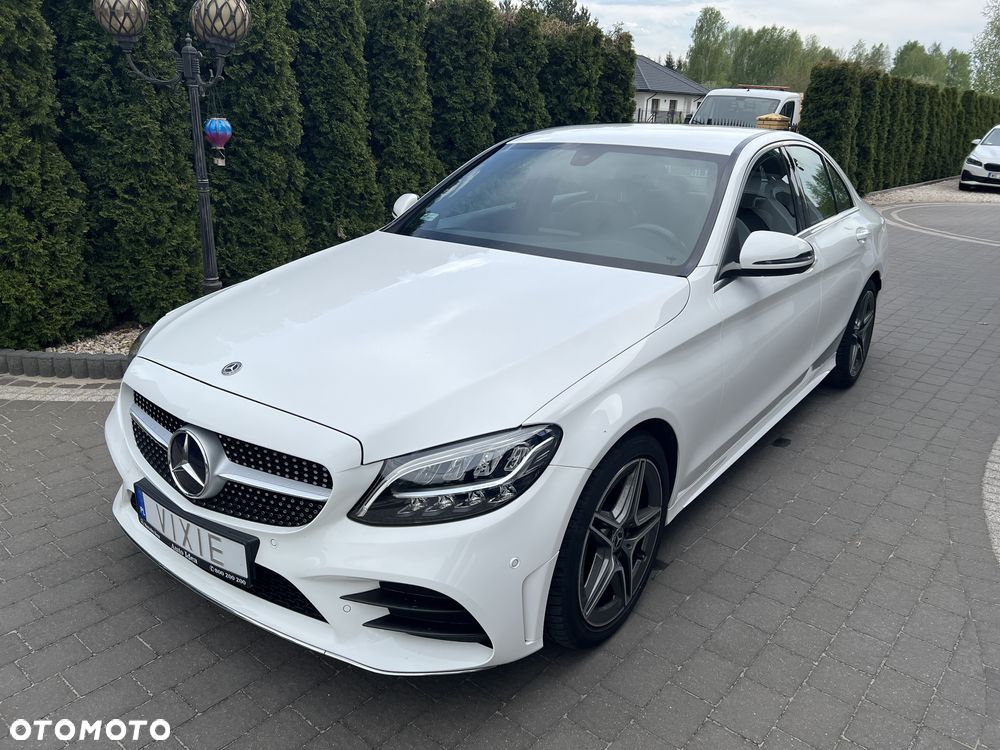 Mercedes-Benz Klasa C 180 9G-TRONIC AMG Line - 2