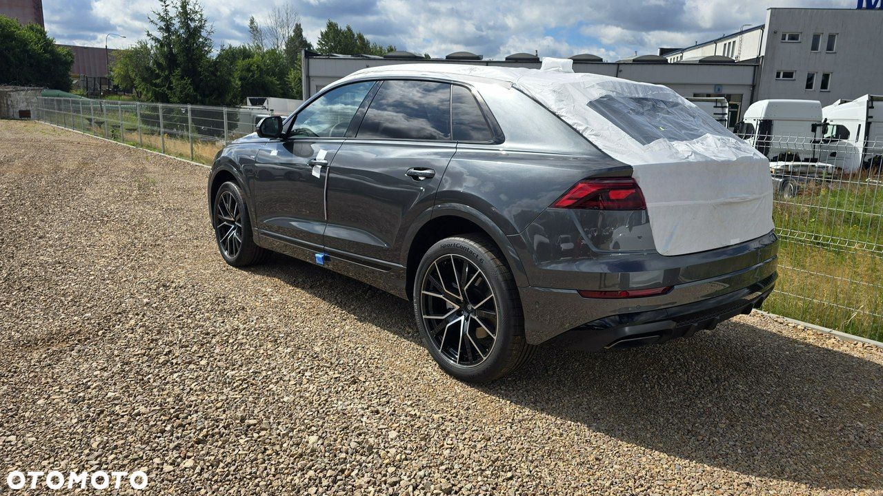 Audi Q8 - 4