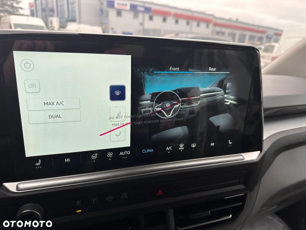 Volkswagen Caravelle 2.0 TDI L2 Life - 21