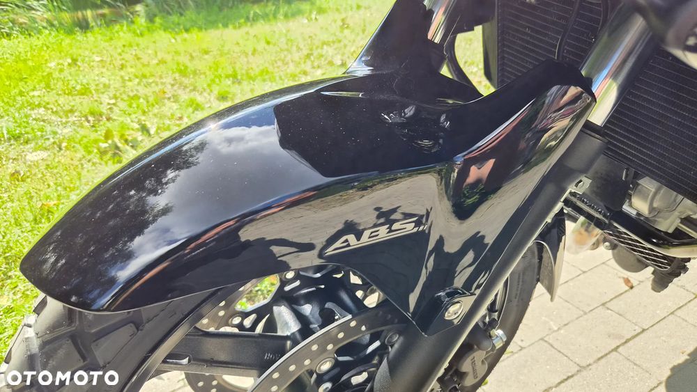 Suzuki V-STROM - 15
