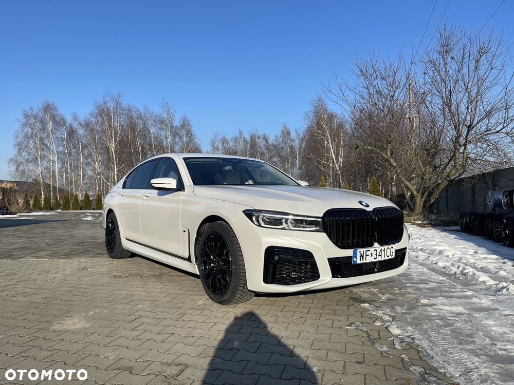 BMW Seria 7 750i xDrive - 2