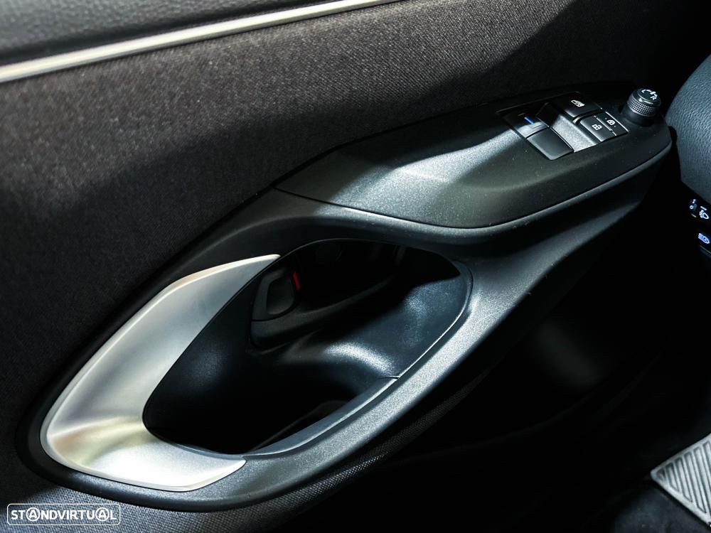 Toyota Yaris 1.5 HDF Premier Edition - 29
