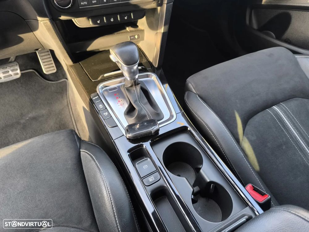 Kia Ceed 1.6 CRDi GT Line 7DCT - 44