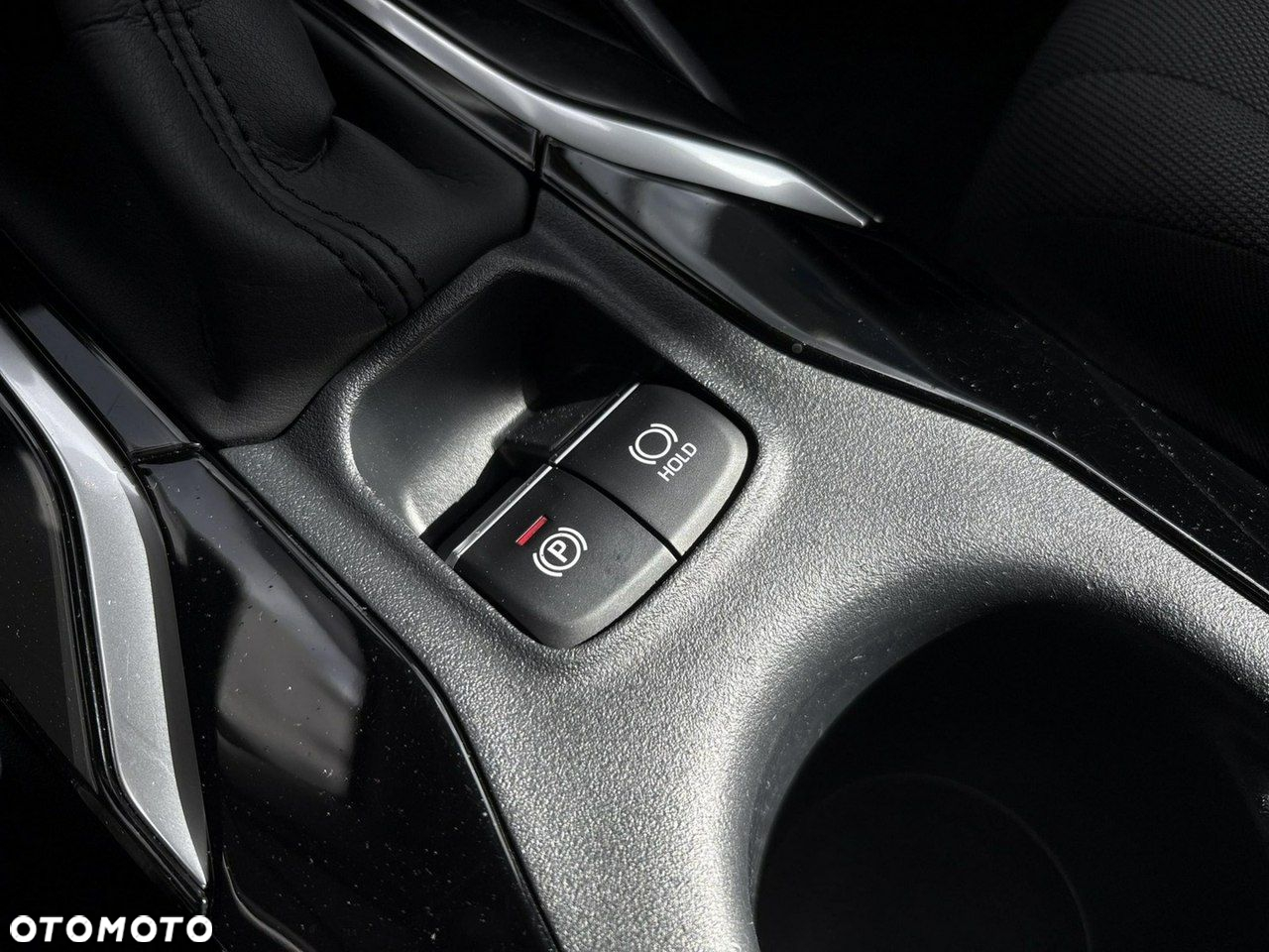 Toyota Corolla 1.8 Hybrid Active - 28