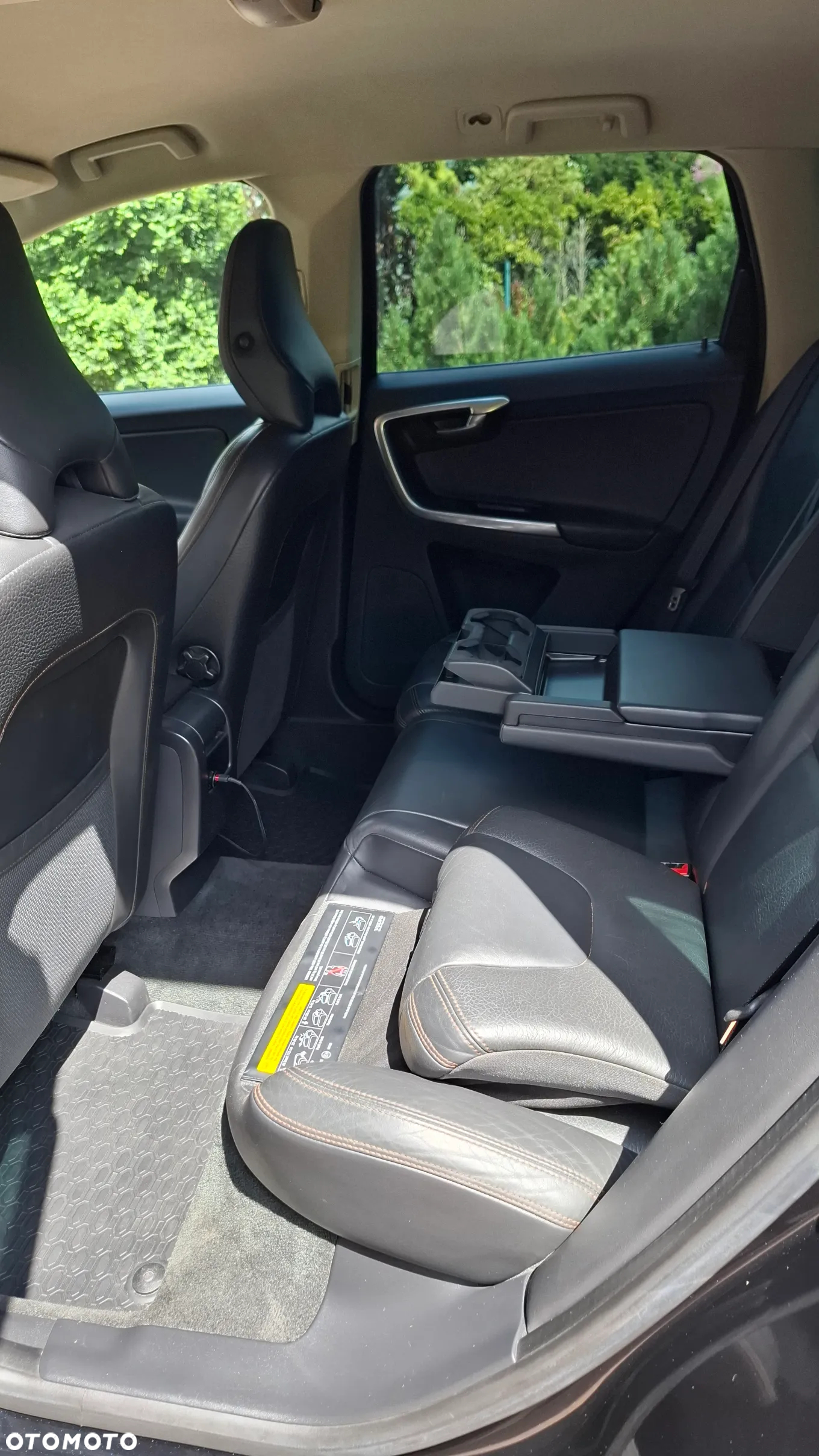 Volvo XC 60 D4 Geartronic Momentum - 14