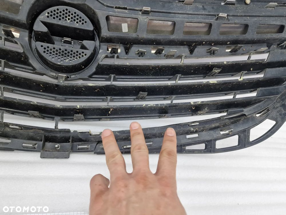 OPEL INSIGNIA A LIFT 13- ATRAPA / GRILL PRZEDNI PRZÓD , NR 13475242 , NR AUKCJI GR3 - 24