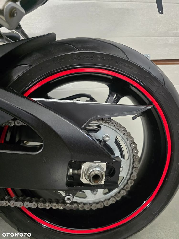 Suzuki GSX-R - 17