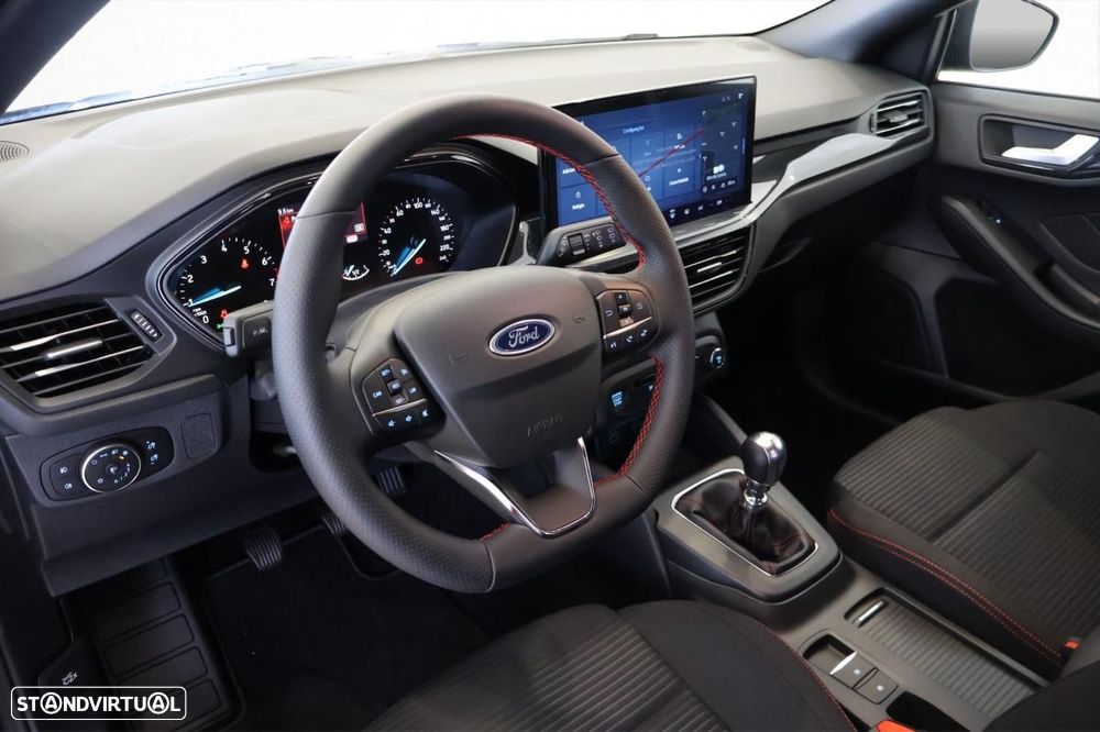 Ford Focus 1.0 EcoBoost MHEV ST-Line - 3
