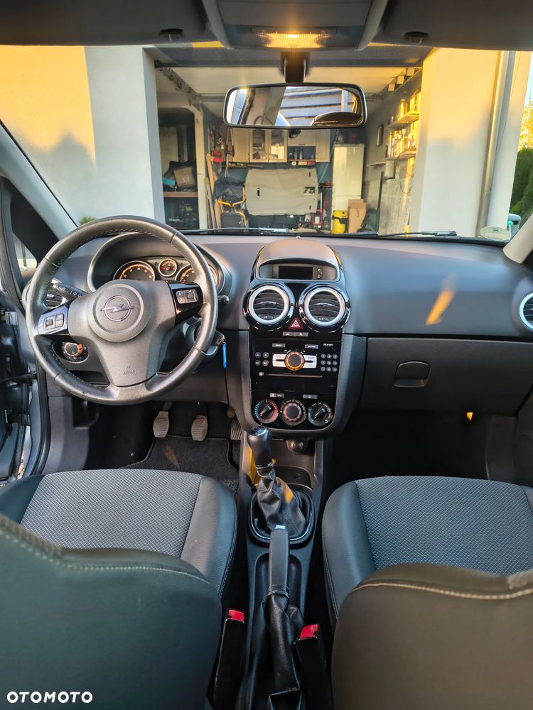 Opel Corsa - 19