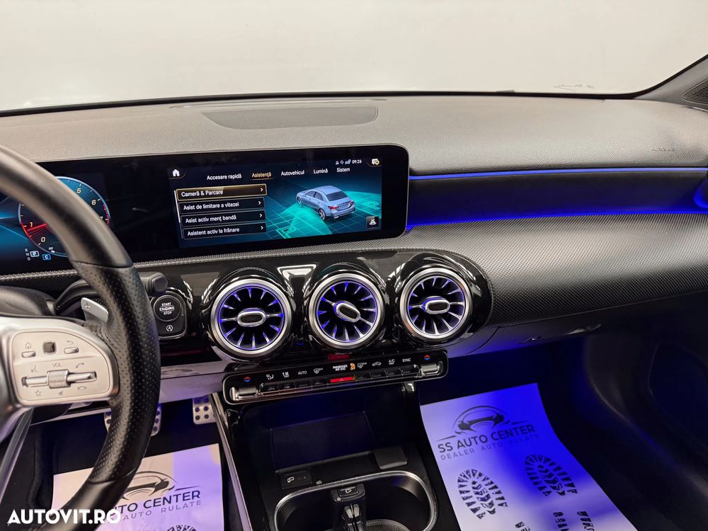 Mercedes-Benz A 200 Sedan 7G-DCT AMG Line - 33