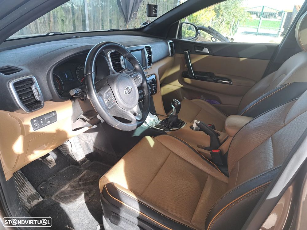Kia Sportage 1.6 CRDI ISG SX — fotografia 5