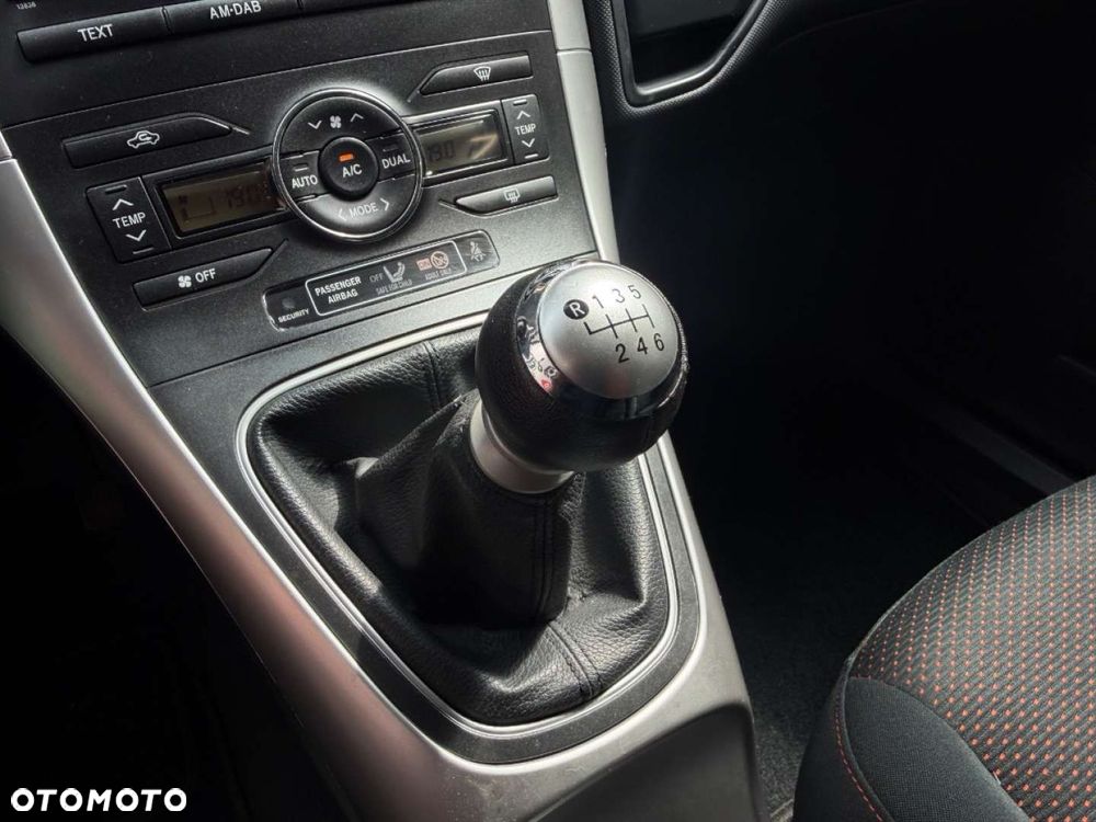 Toyota Auris - 28