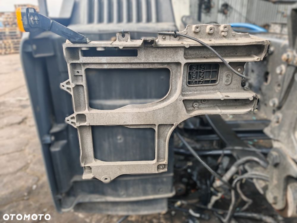MOCOWANIE WSPORNIK ALUMINIOWY BŁOTNIKA MAN TGX TG3 TGS LEWY - 1