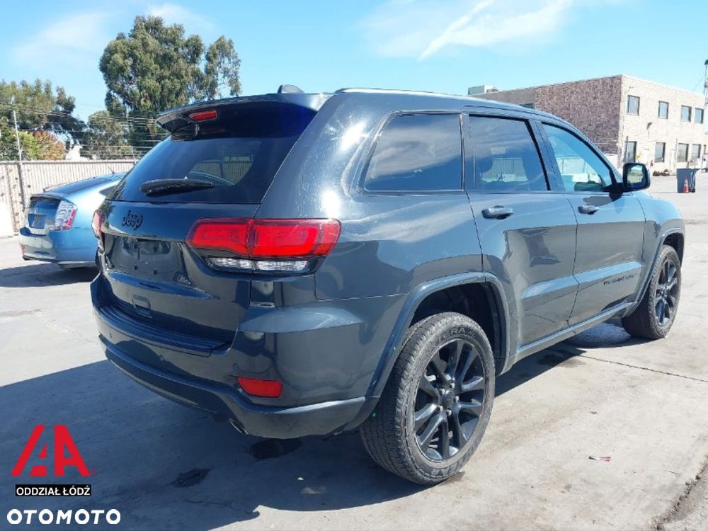 Jeep Grand Cherokee - 7
