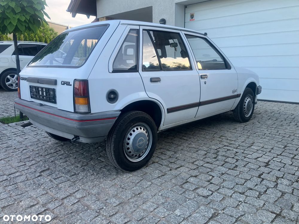 Opel Corsa - 4