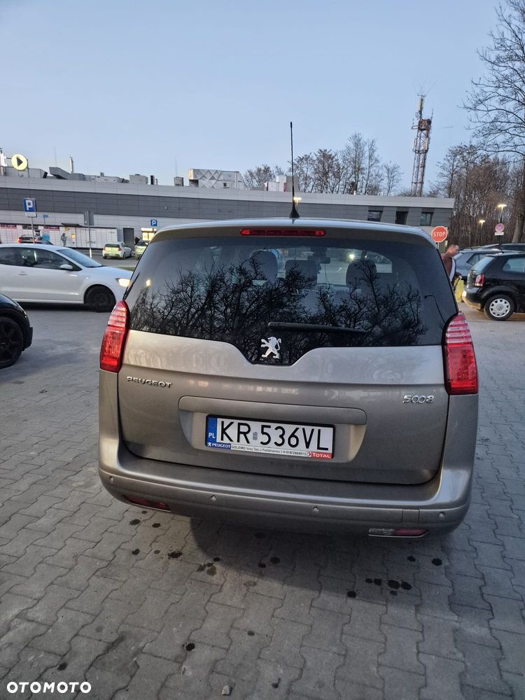 Peugeot 5008 1.6 Access 7os - 3