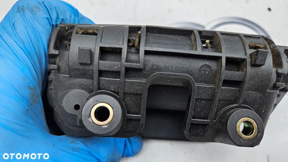 VW Caddy 2K III 2003- Rolka drzwi przesuwnych lewych Rolki drzwi przesuwnych lewych  Prowadnica lewa Zamek Rygiel Mocowanie Obudowa Klamka odbojnik - 23