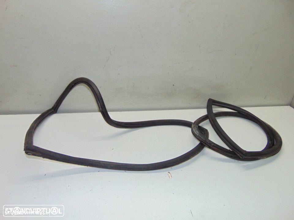 BMW E21 borrachas dos vidros laterais interiores de trás - 1