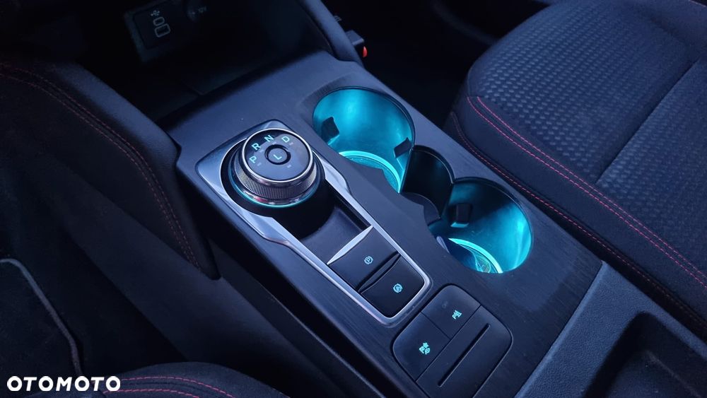 Ford Kuga 2.5 FHEV FWD ST-Line eCVT - 17