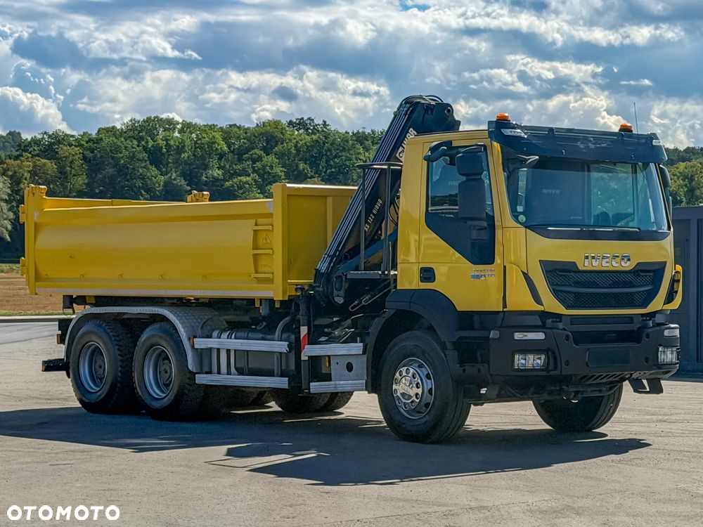 Iveco Trakker 360 Wywrotka 4,90 m * HIAB 122 B-2 HIDUO + PILOT * Bordmatic * 6x4 - 8