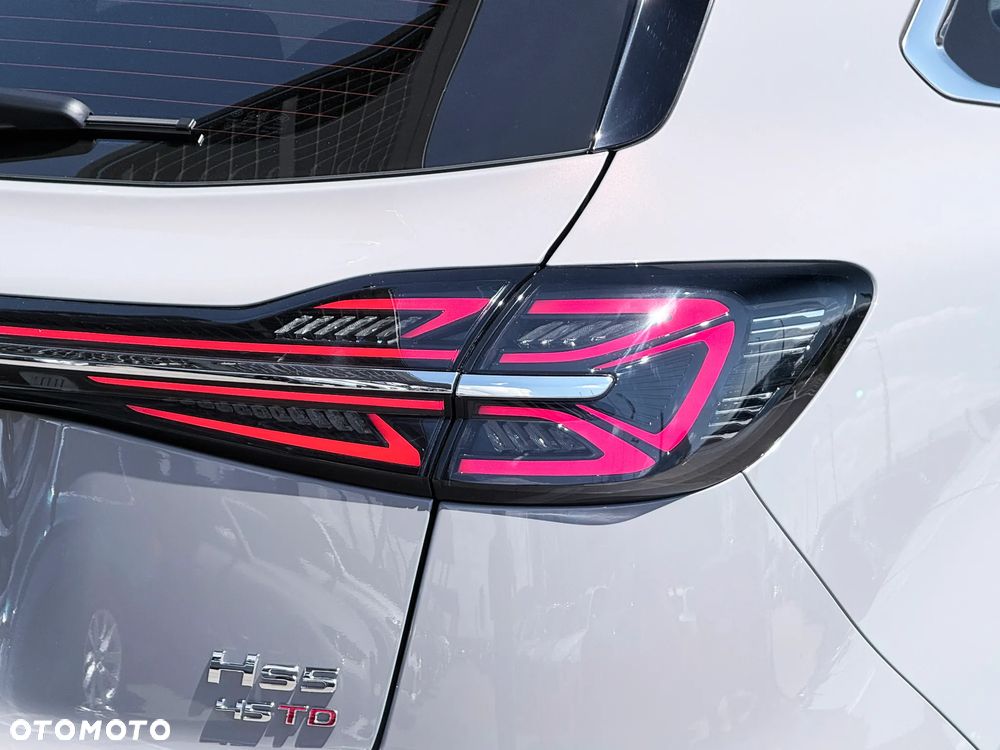 Hongqi HS5 2.0T Executive AWD - 14