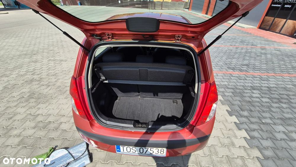 Hyundai i10 1.1 Classic + - 17