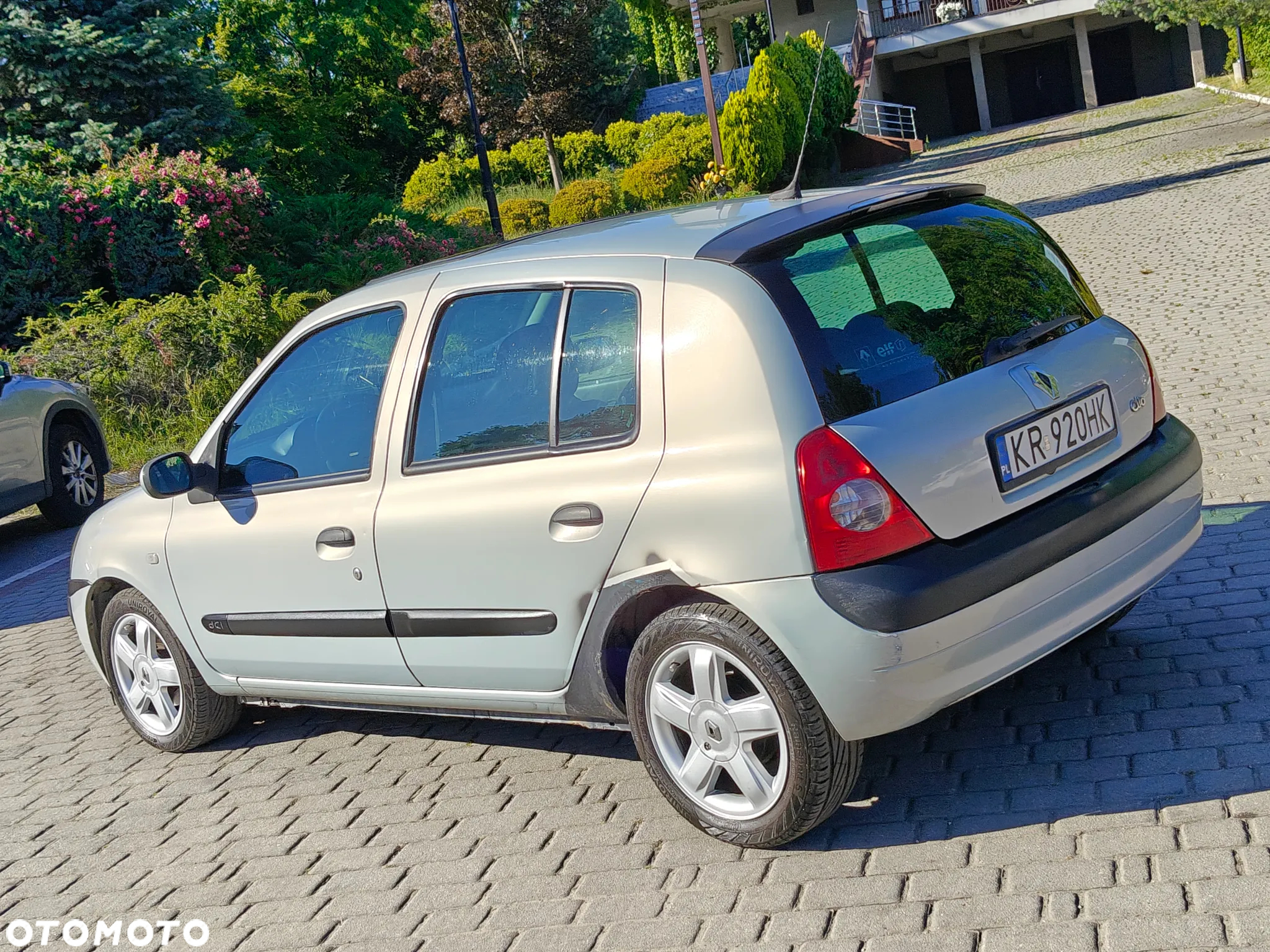Renault Clio 1.5 dCi Campus - 12