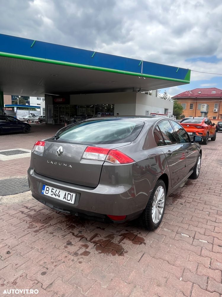 Renault Laguna - 16
