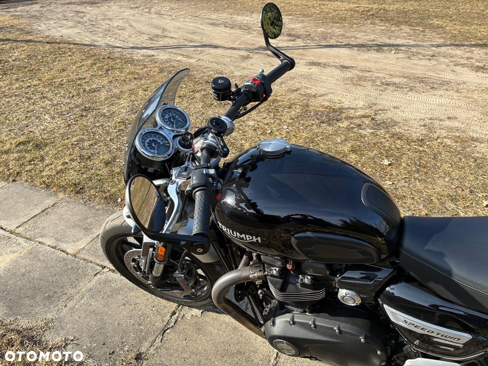 Triumph Speed Twin - 3