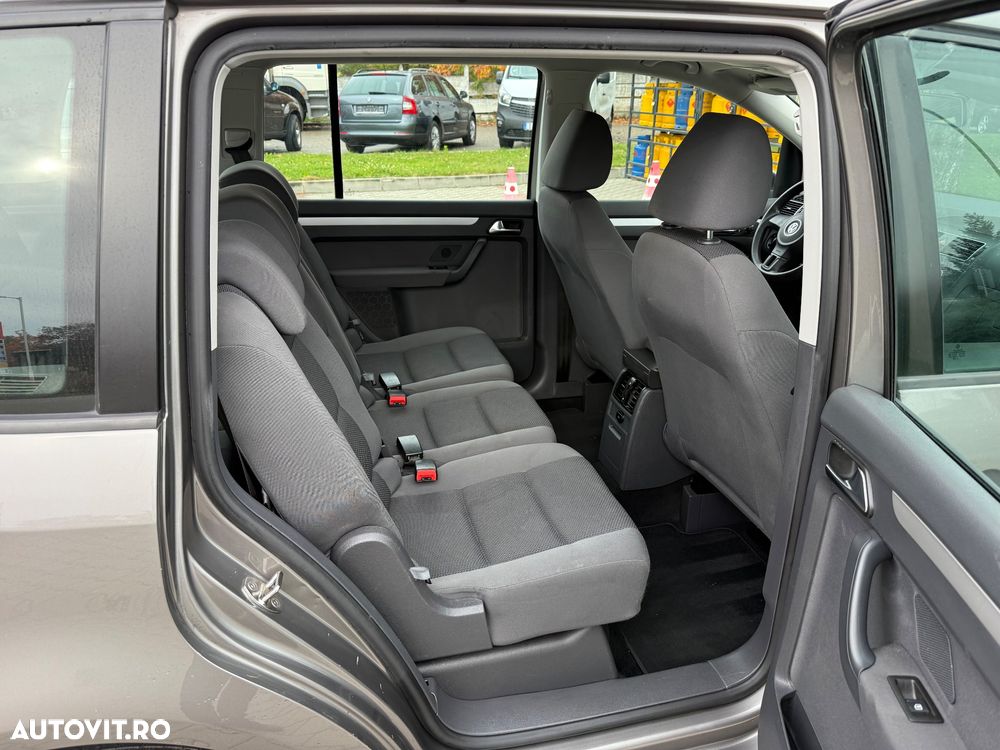 Volkswagen Touran 1.6 TDI BlueMotion Technology Trendline - 12