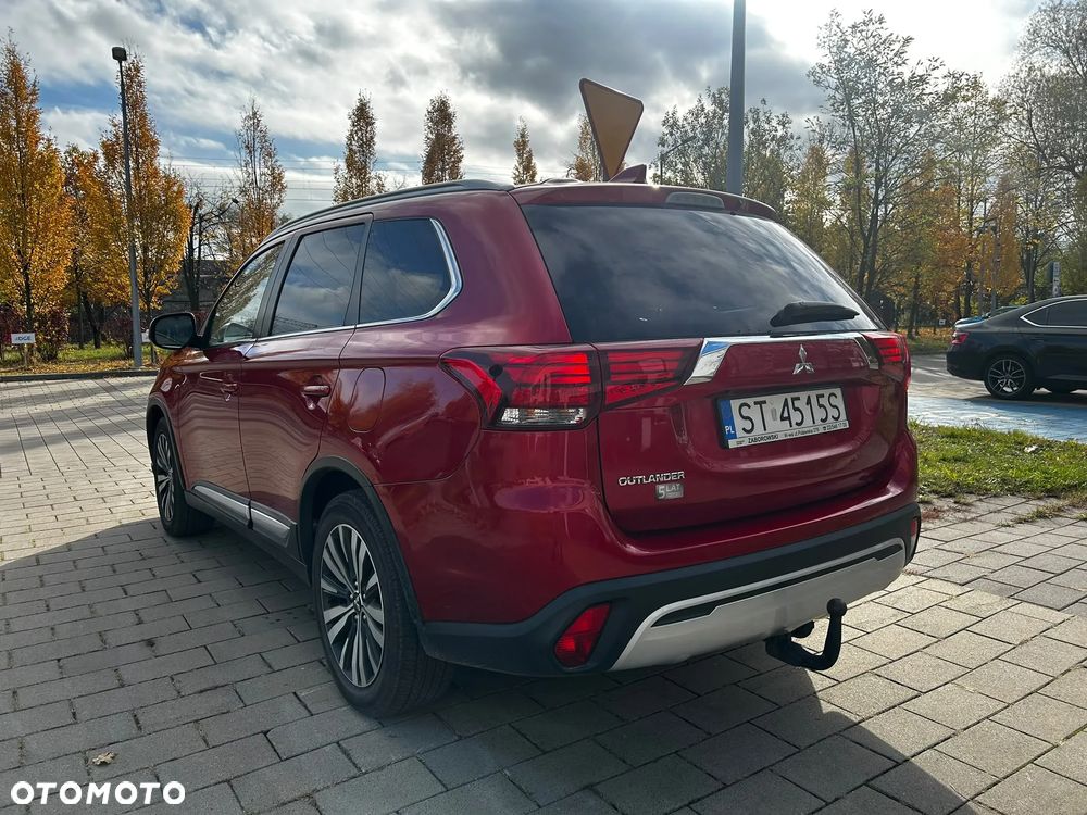 Mitsubishi Outlander 2019 photo 5
