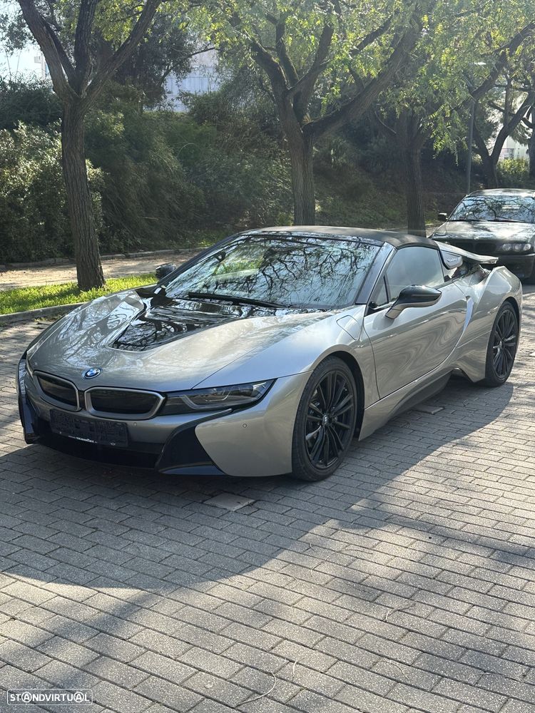 BMW i8 Roadster - 12