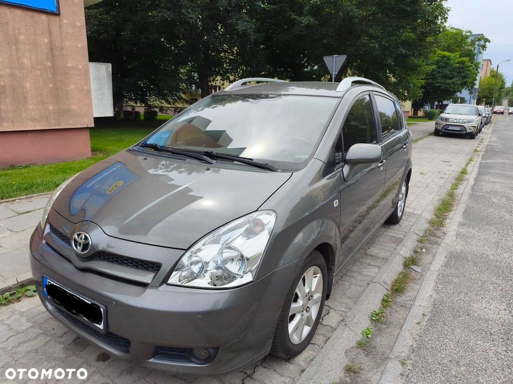 Toyota Corolla Verso - 1