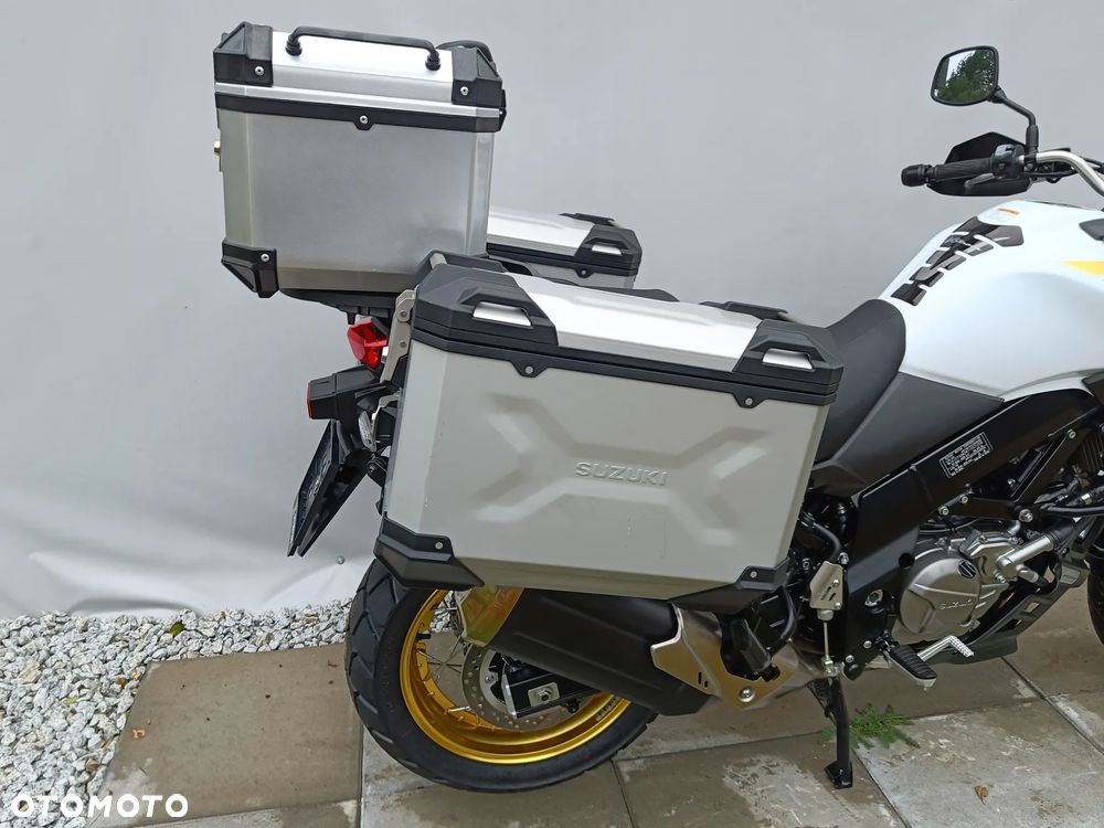Suzuki DL - 25
