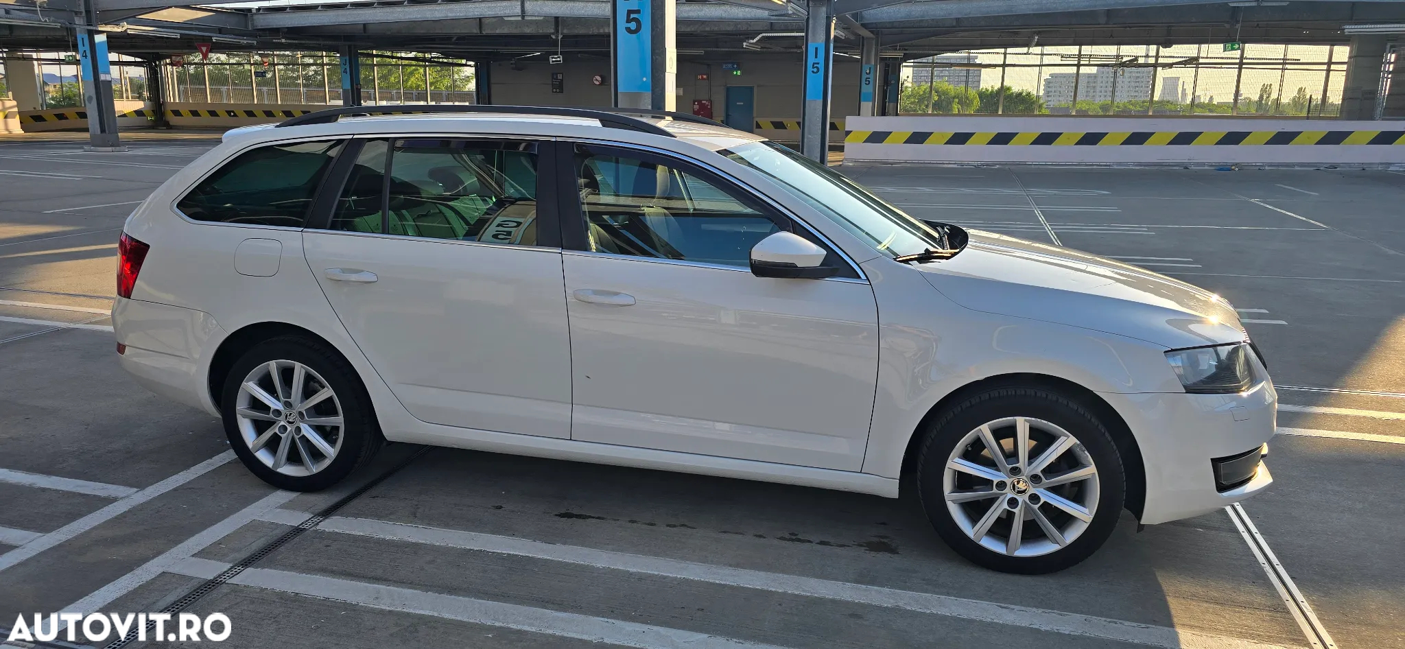 Skoda Octavia 2.0 TDI STYLE - 2