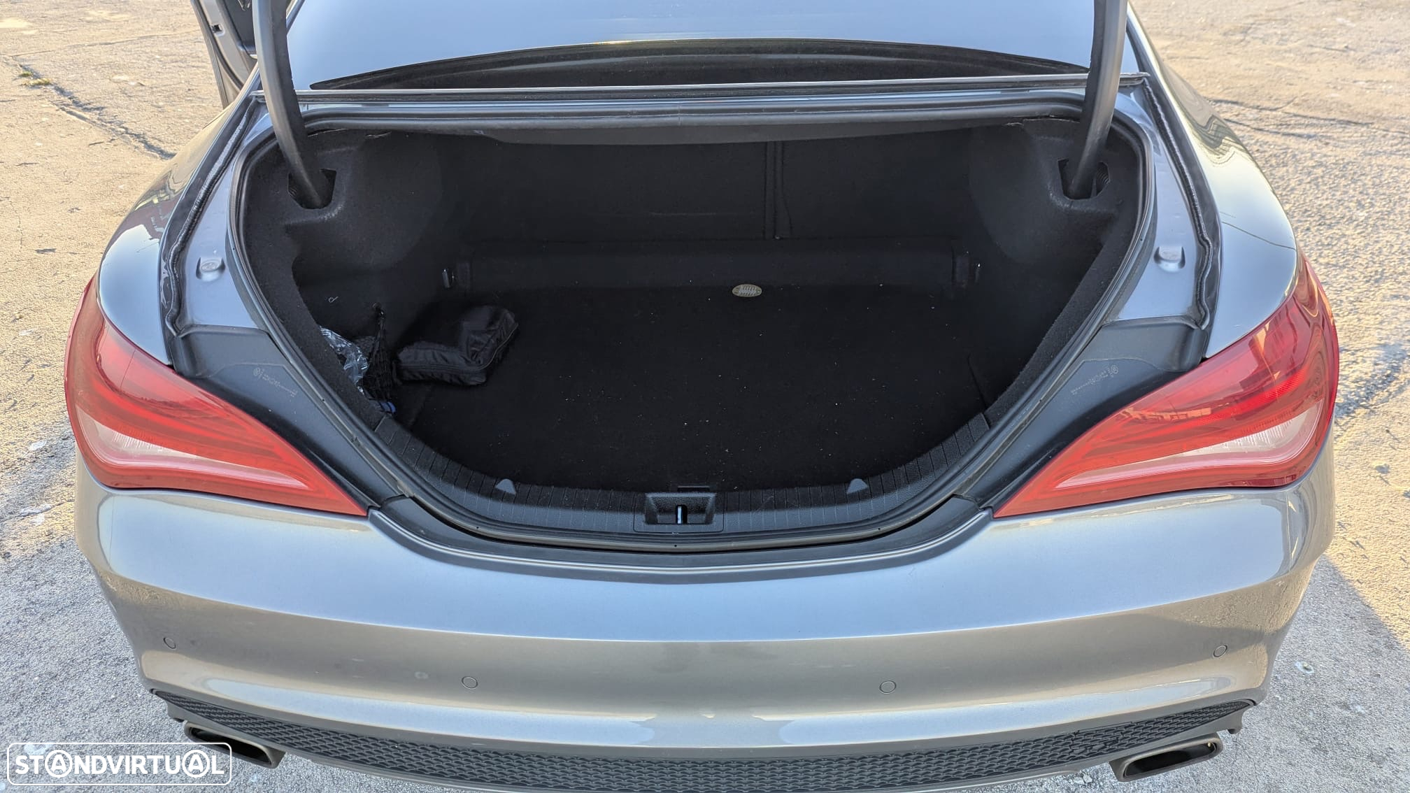 Mercedes-Benz CLA 180 d Shooting Brake AMG Line - 6