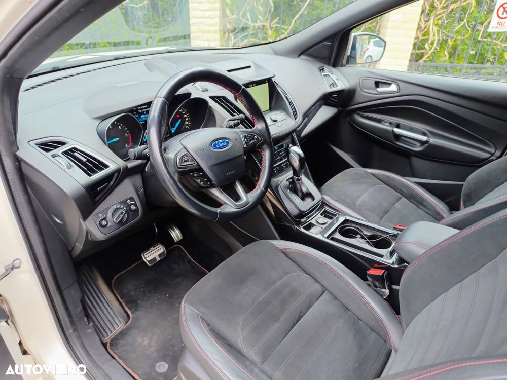 Ford Kuga 2.0 TDCi 4x4 Aut. ST-Line - 8