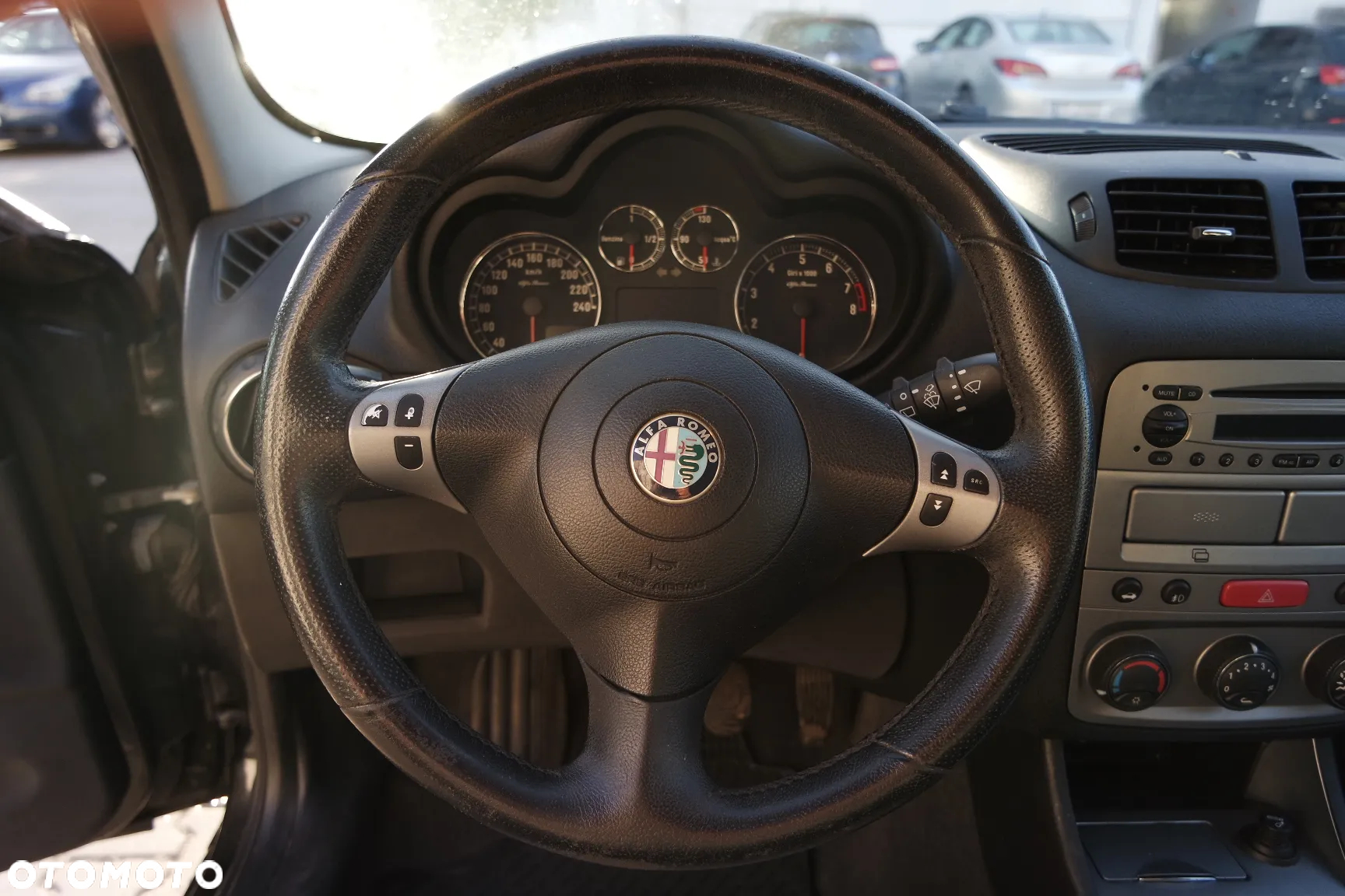 Alfa Romeo 147 1.6 Twin Spark Distinctive - 16