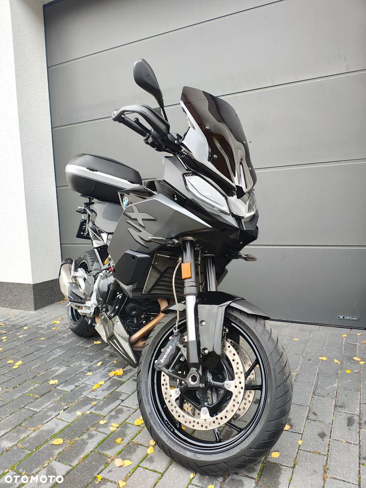 BMW XR - 17