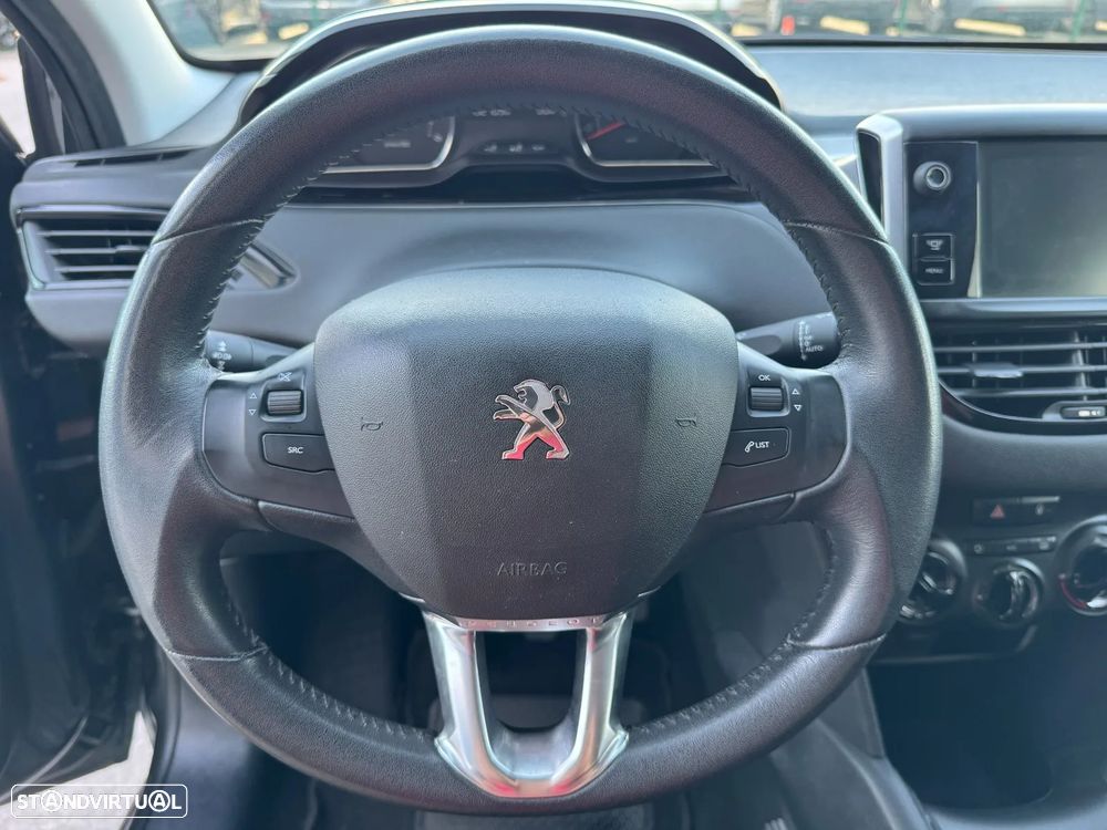 Peugeot 208 1.4 HDi - 10