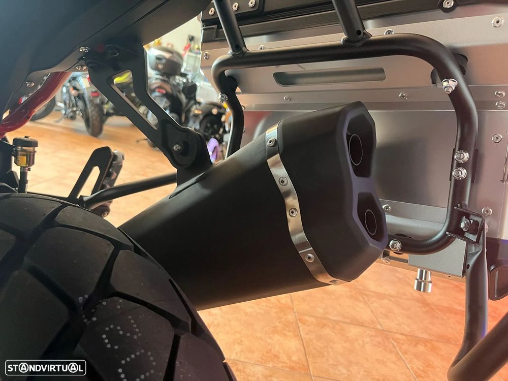 QJ Motor SRT 600SX - OFERTA DE 3 MALAS EM ALUMÍNIO + EQUIPAMENTO - 23