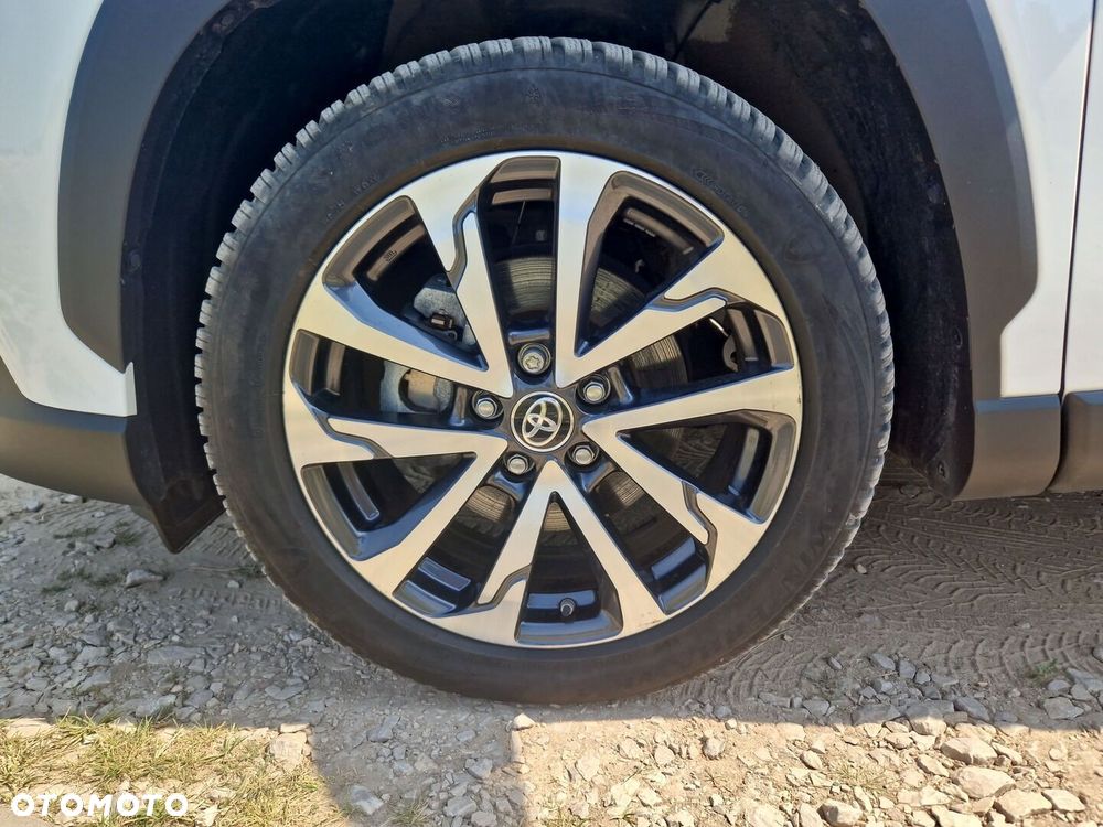 Toyota Corolla Cross - 18