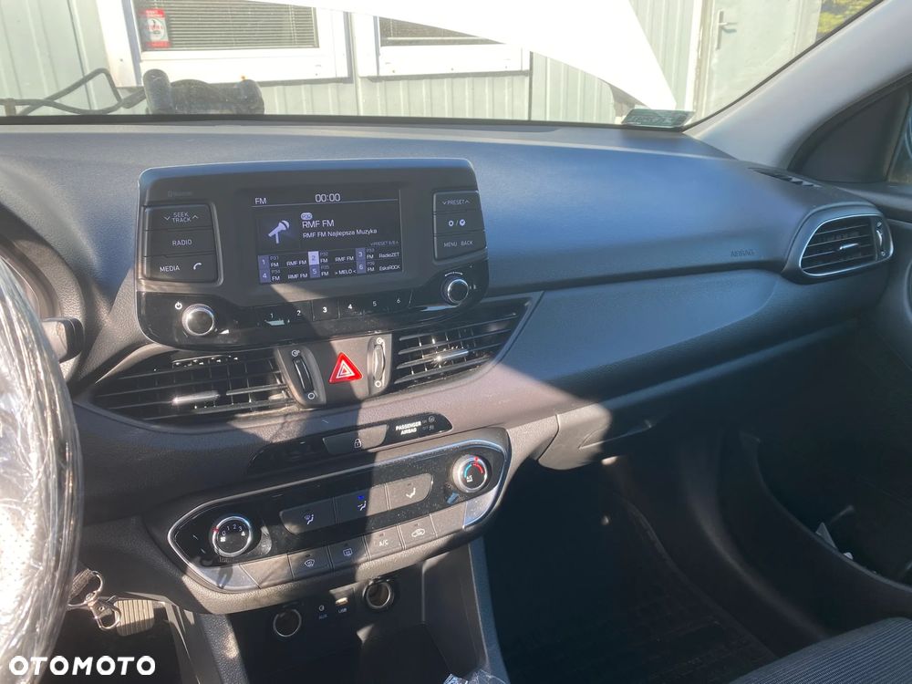 Hyundai i30 1.6 D Comfort - 5