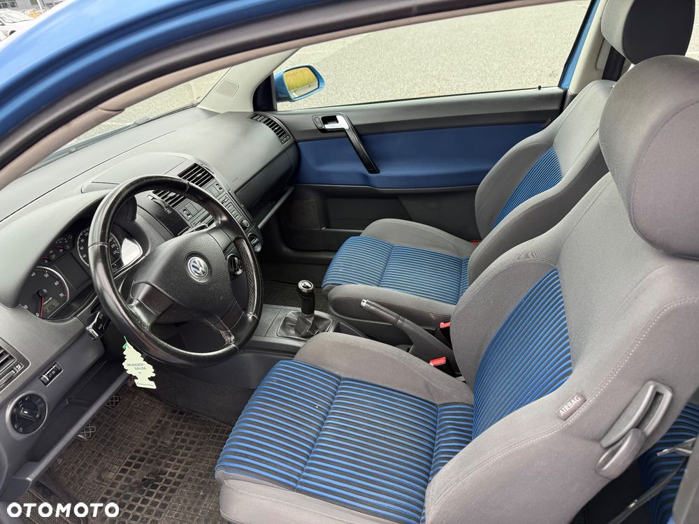 Volkswagen Polo 1.4 Comfortline - 23