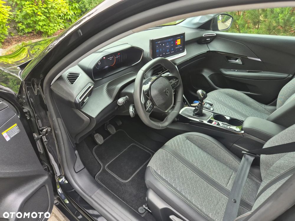 Peugeot 208 TURBO 100 Allure - 6
