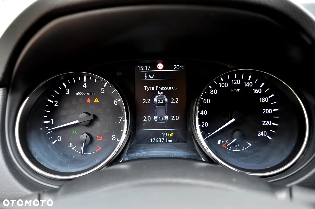 Nissan Qashqai 1.6 DIG-T Tekna - 27